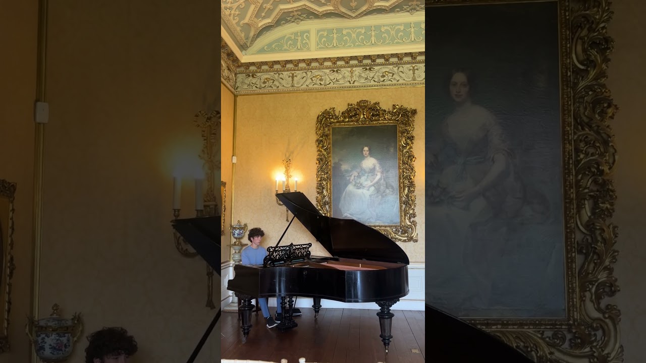 Piano-House