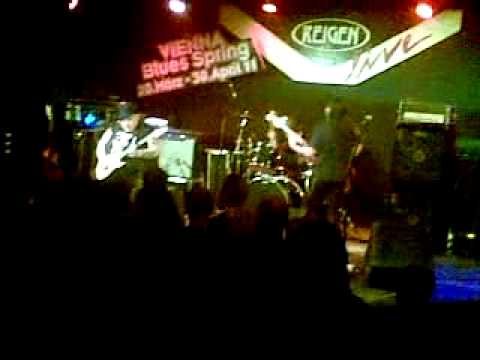 Popa Chubby plays Jimi Hendrix