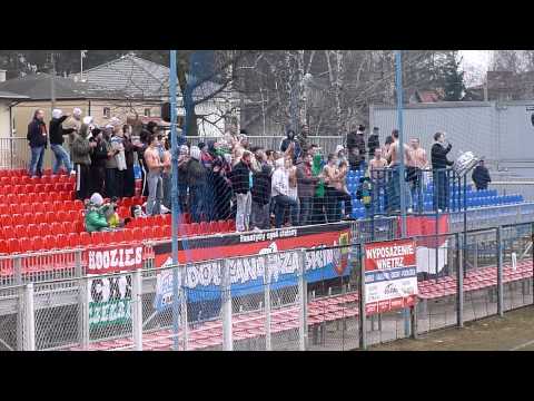 www.razturaztam.pl 20.03.2011 Dolcan Ząbki - KSZO Ostrowiec Świętokrzyski (1:2) Doping (HD)