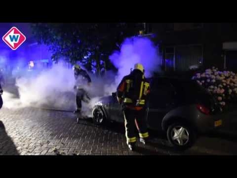 Politie onderzoekt autobrand en brandsporen op Jacob Roggeveenlaan in Gouda