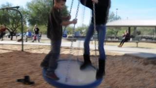Biggo™ Tres Duo Swing video thumbnail 1
