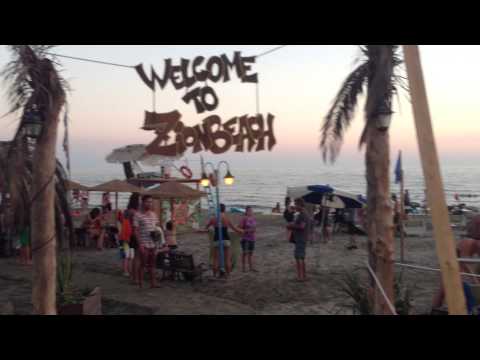 Zion Beach 2013 Red Stripes Live