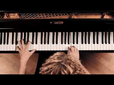 Satie: Gnossienne No. 3 – Joanna MacGregor, piano