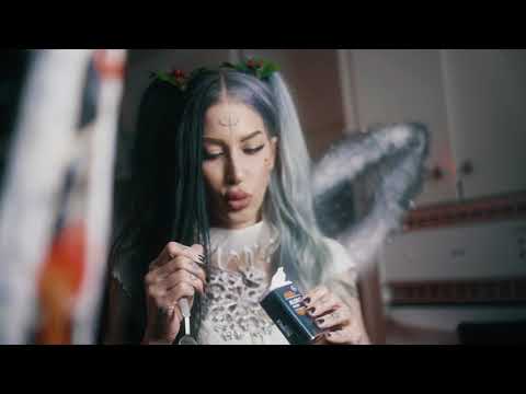 Hello Horror-The Homicidal Homemaker - Krampus Cookies