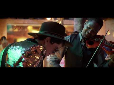 Dj Dulce Rullan keytar and Violin performance @ MiA Tulum- Silence (Delerium)