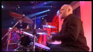 Annie Lennox &quot;Shining Light&quot; Live on Paul O&#39;Grady Show