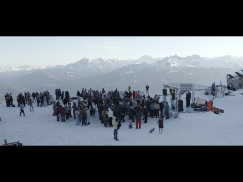 Cloud 9 Sundowner Winter Series x PERLA NERA