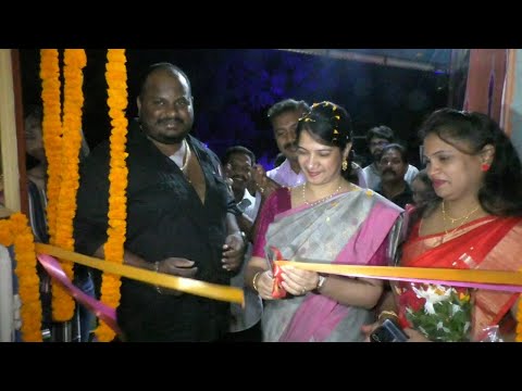 Loaded With Cooldrinks Bottles Mini Transport Tire Burst at Madurawada Highway in Visakhapatnam,Vizagvision..