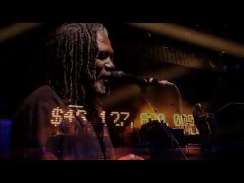 Massive Attack - Girl I Love You (Live - Fuji Rock 2010)