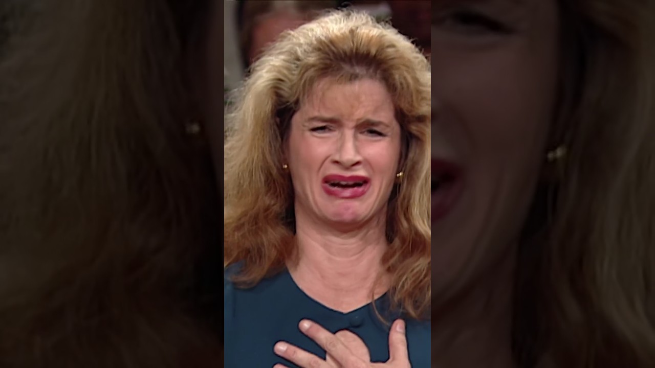 Judge Judy tells the gallery to HUSH! #judgejudy