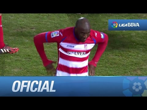 Paradón de Iraizoz tras el remate de cabeza de Babin