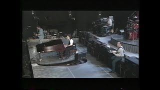 Paul McCartney - Don&#39;t Let The Sun Catch You Crying (Soundcheck in Tokyo 1993)