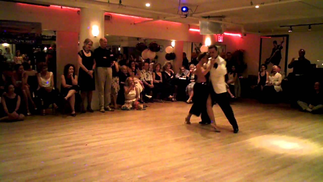 Argentine Tango: Laila Rezk & Leandro Oliver @ Black & White Ball (2)