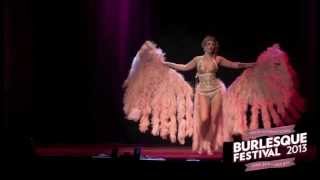 preview picture of video 'Agatha Frisky at Perth International Burlesque Festival 2013'