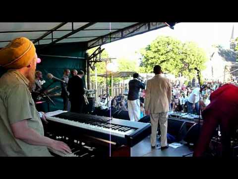 WINSTON FRANCIS "Let's Go To Zion" Future Reggae Ruigoord 2010