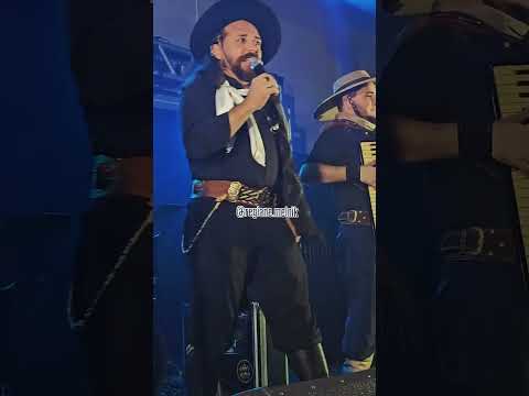 Os 4 Gauderios no palco do clube União e Progresso , BITURUNA-PR.