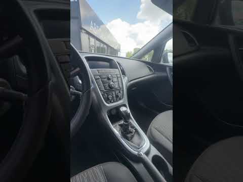 фото opel astra j рестайлинг 0
