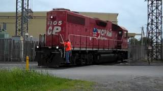 Plattsburgh Local DS11 Switching mill with 7305