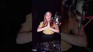 Download lagu dj rere monique (cinta membawa derita vs apakah itu cinta vs cinta terlarang vs terlalu) mp3