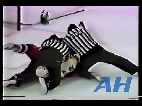 NHL Oct. 20, 1983 Dan Mandich,MIN v Chris Nilan,MTL x2 Feeds Minnesota North Stars Montreal Canadien