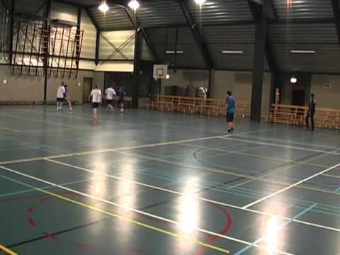 Futsal Dodewaard Cup Theole-Balije 1-3 4 oktober.wmv