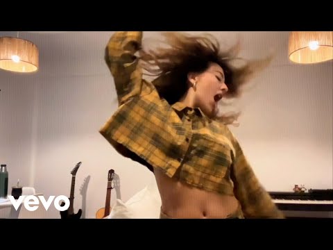 Ernestina - INTENSA (Official Video)