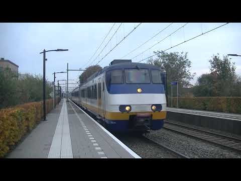 SGM 2974 vertrekt van station Bunnik