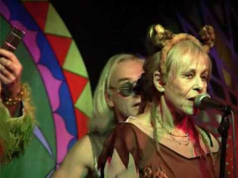 Gong & Daevid Allen - Live in Paris (2000)