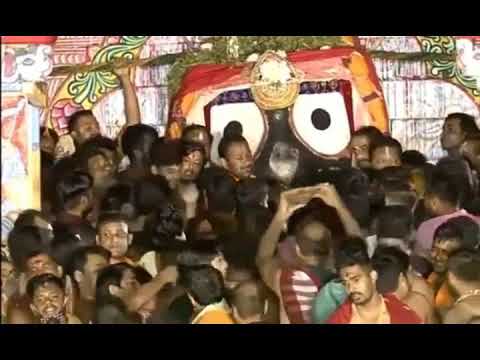 Devotees singing  'Aahe Nila Saila' | Jay Jagannath 🙏🏻