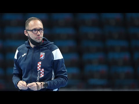 Hrvoje Horvat o kritikama komentatora