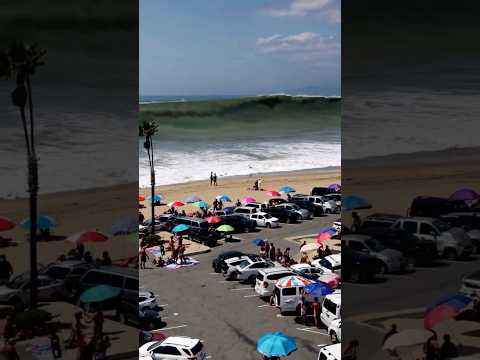 Biggest Ocean Waves Hits Beach!