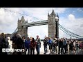 Queen Elizabeth II: Huge queues form for lying-in-state - BBC News