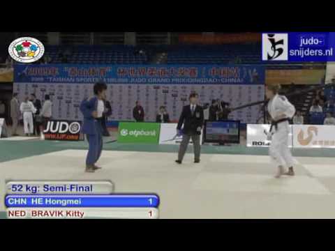 Judo 2009 GP Qingdao: Hongmei He (CHN) - Kitty Bravik (NED) [-52kg] bronze.