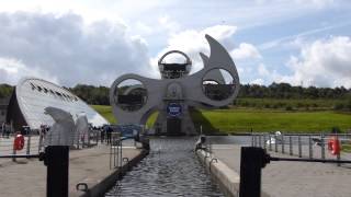 preview picture of video 'Falkirk Wheel in action'