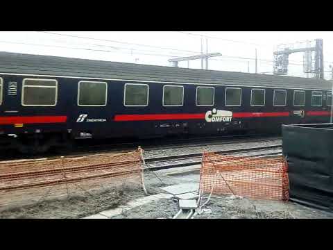 Treno ICN 754 Lecce - Torino deviato via Chivasso