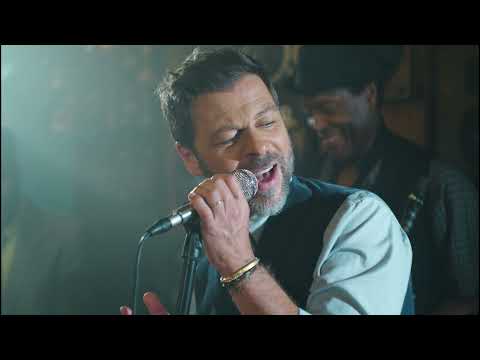 Videoclip de Y'a du soleil — Christophe Maé