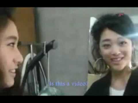 JungLi Love Moment # 1 - Krystal's SelCa. It's quite attractive, right?