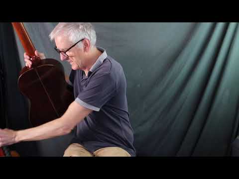 Hauser 11 v Manuel Velazquez classical guitar