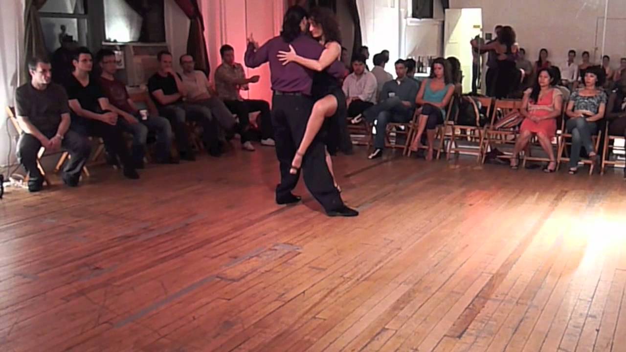 Juan Marchetti & Natalia Manca tango at Práctilonga-939 in NYC