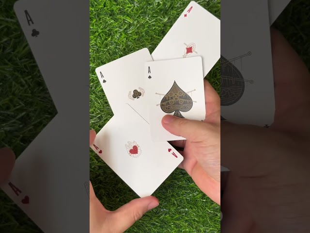 Vídeo relacionado con SOLOMAGIA Star Wars Dark Side (Red) Playing Cards by Theory11