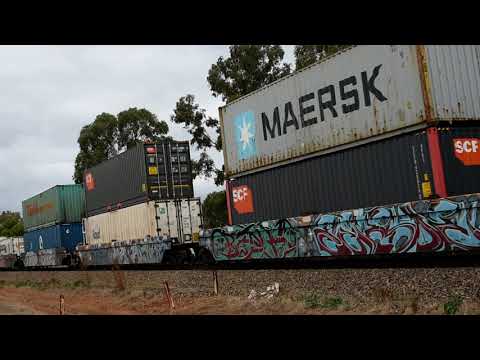 Freight Train (7MP5)
