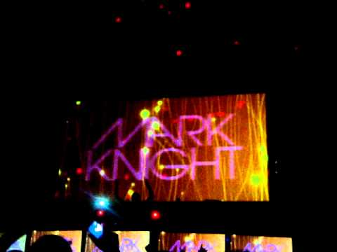 Mark Knight spins Red Carpet's "Alright" at Ruby Skye
