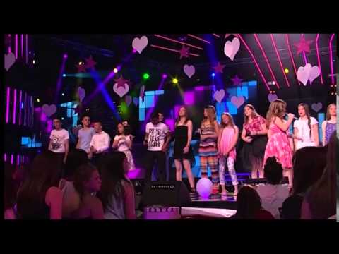 Dunja Jelicic  - All about that bass