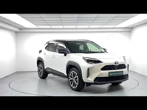 Toyota Yaris Cross Hybrid Auto - Image 2