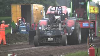 preview picture of video 'Scottish Tractor Pullers Club, Brechin, 4 1/2 ton modified class.'
