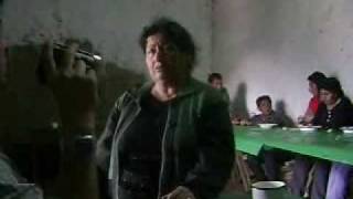 preview picture of video 'Comiendo Patachi en el convento de pasac 2008'