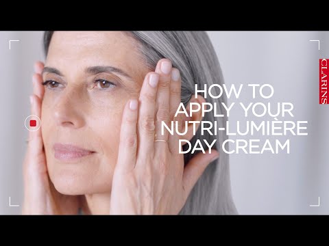 Clarins Nutri-Lumiere Jour Revitalizing Day Kreminis, 50 ml video