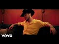 Christian Nodal - Nace Un Borracho (Video Oficial)