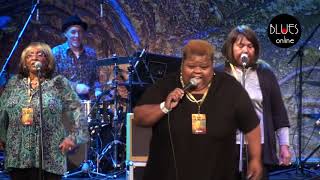 The Como Mamas - Something Like This