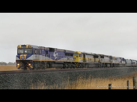 1AQ1 QUBE Grain Train In Rain - PoathTV Australian Railways